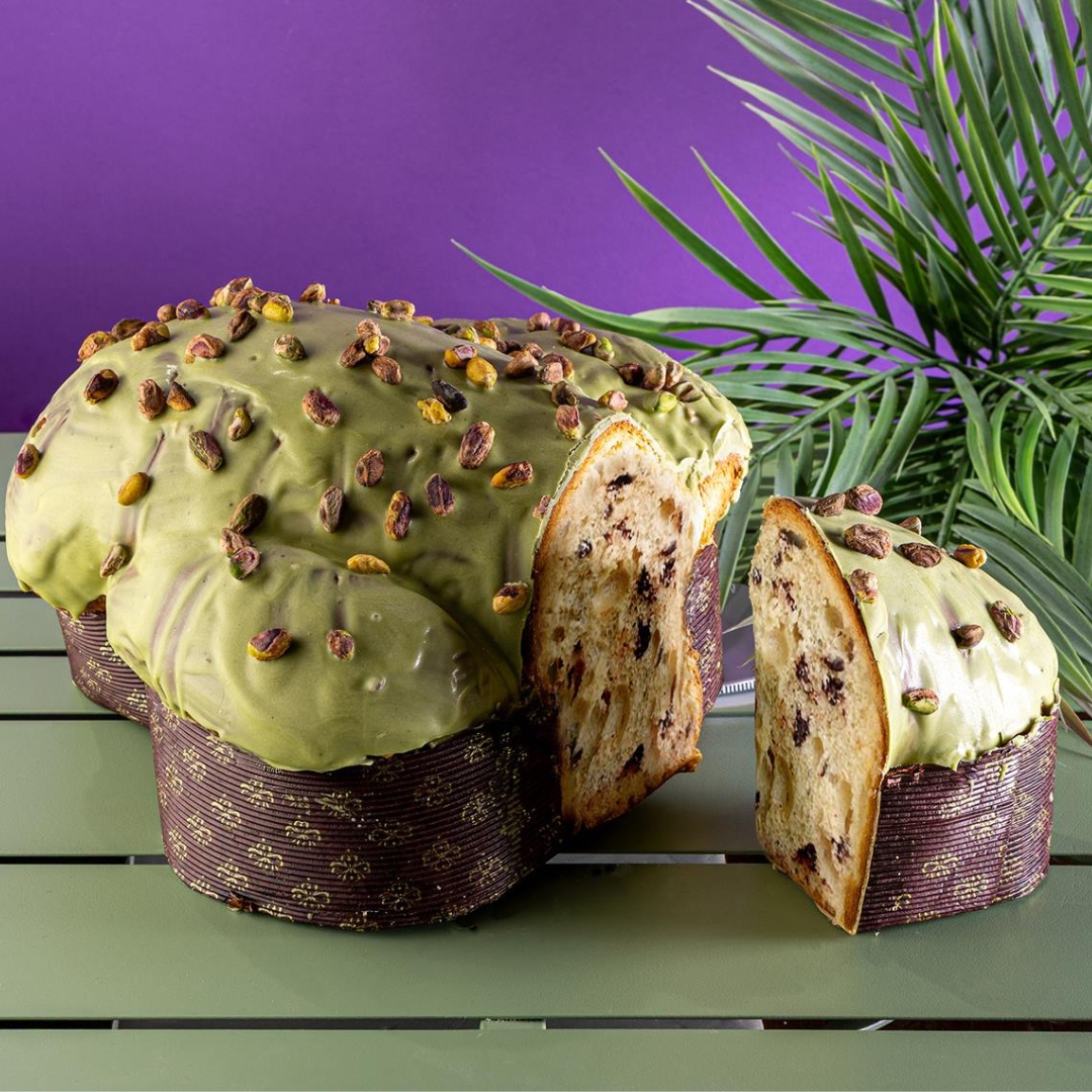 Colomba artigianale con pepite di Cioccolato al Pistacchio con glassa al Pistacchio 72 ore di lavorazione “Satri” in scatola con guaina 1kg