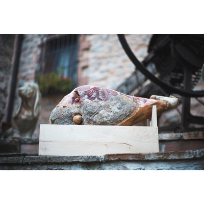 Prosciutto artigianale con osso Norcineria Pizzoni 8kg
